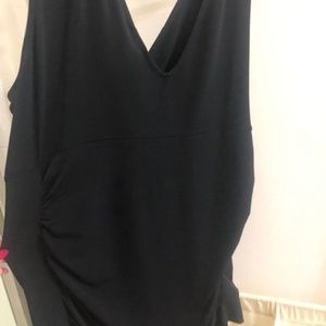 Torrid Tops - Torrid Black slimming tank Size 4 (26/28) Torrid Tops - Torrid Black slimming tank Size 4 (26/28)